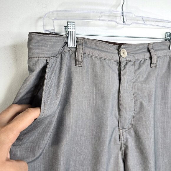 Billabong Hydrostretch Platinum Board Shorts Pinstriped Gray 34 waist - Picture 3 of 8